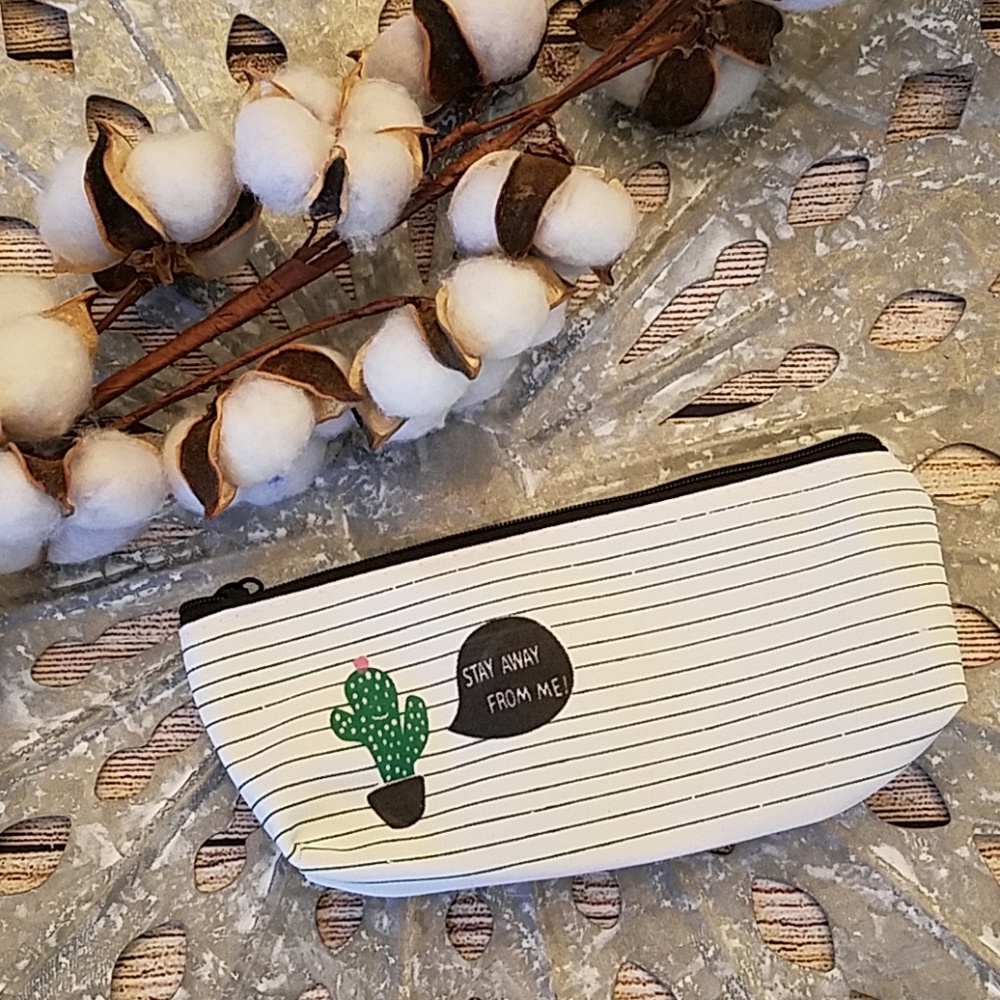 50%off w/ purchase, New Small Makeup Zipper Pouch